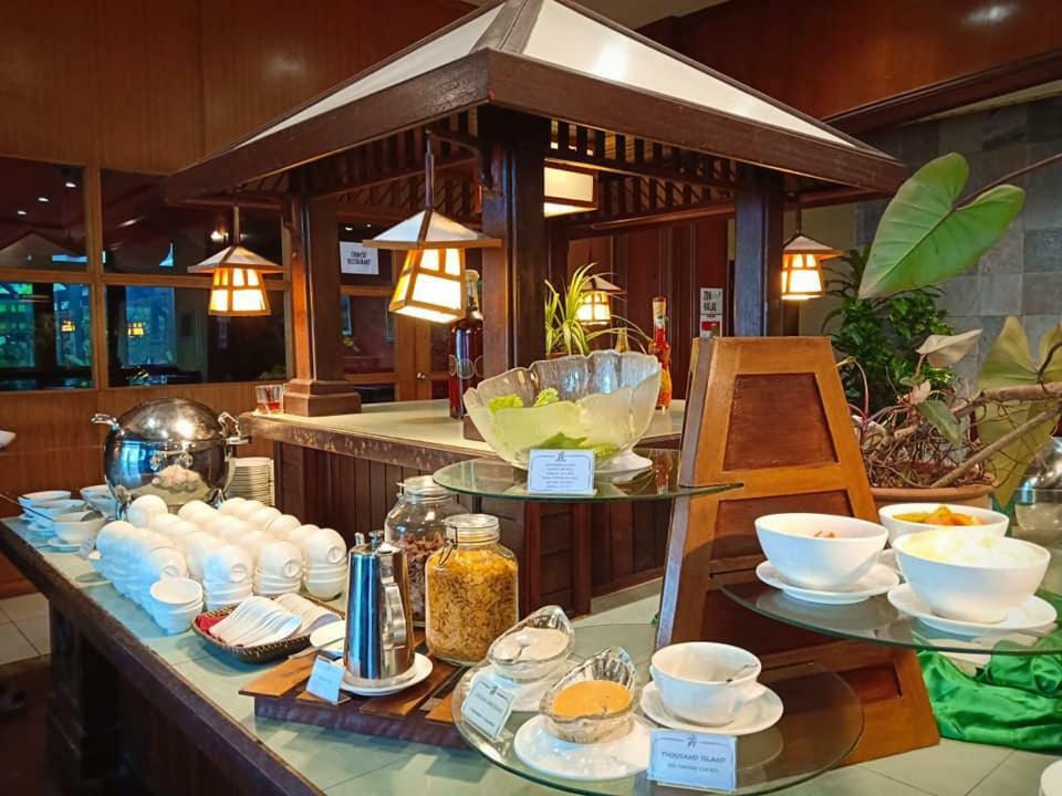 Resort Palm & 4*